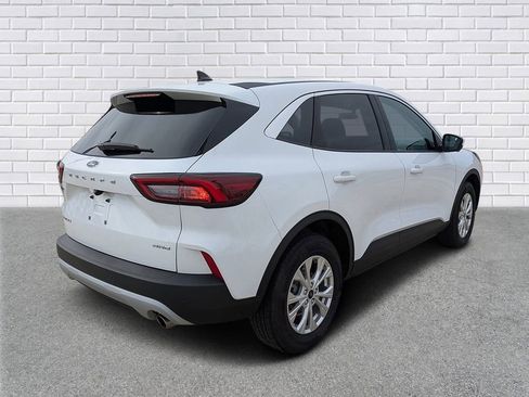 Used 2023 Ford Escape Active w/ Tech Pack #2 AWD/4WD image 3