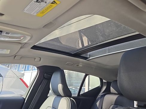 Certified 2025 Volvo XC40 B5 Core image 15