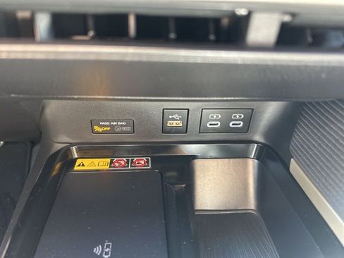 Certified 2025 Toyota Camry SE image 15