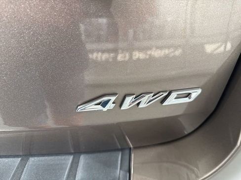 Used 2021 Ford Explorer Platinum w/ Equipment Group 601A AWD/4WD image 10
