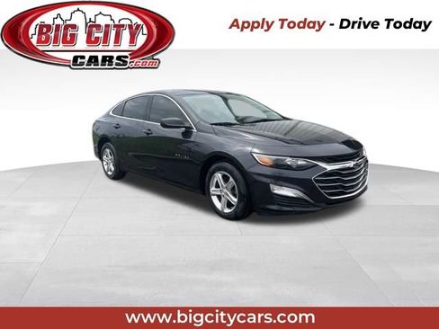 Used 2022 Chevrolet Malibu LS FWD image 1
