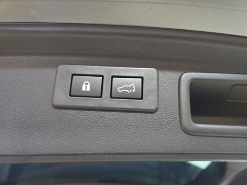 Used 2023 Subaru Forester Touring image 14