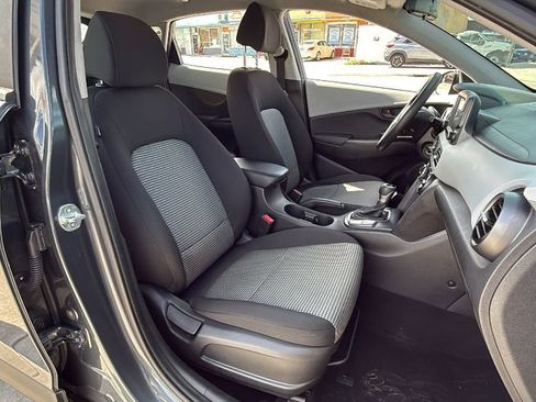 Used 2018 Hyundai Kona SE FWD image 39