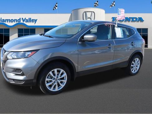 Used 2022 Nissan Rogue Sport S image 3