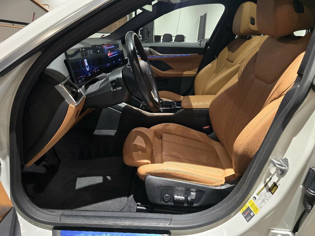 Used 2023 BMW i4 eDrive35 w/ Premium Package RWD image 11