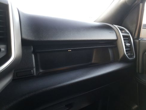 Used 2024 RAM 3500 Big Horn image 33