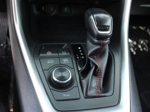 Used 2021 Toyota RAV4 SE w/ Weather & Moonroof Package AWD/4WD image 30