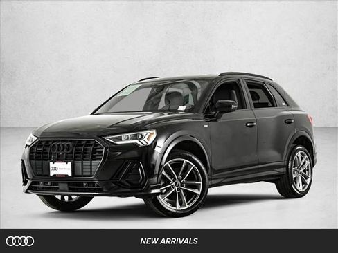 Used 2022 Audi Q3 2.0T Premium Plus w/ Premium Plus Package image 1