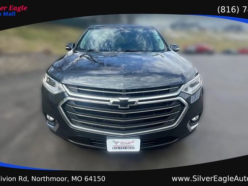 Used 2018 Chevrolet Traverse LT FWD image 8