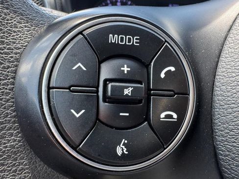 Used 2020 Kia Soul S FWD image 16
