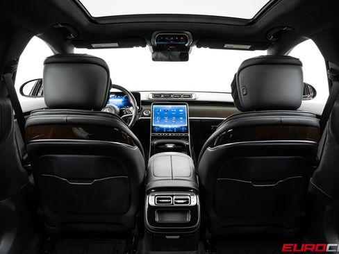 Used 2024 Mercedes-Benz S 580e 4MATIC Sedan image 24