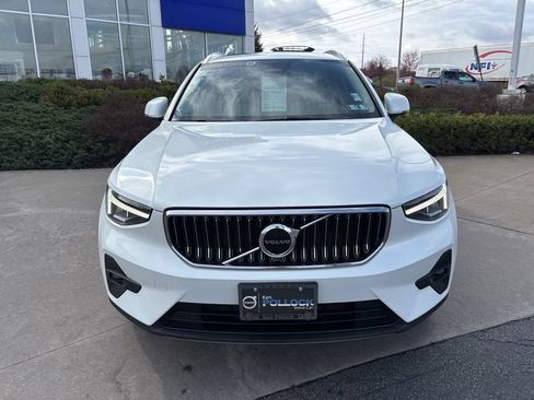 Certified 2023 Volvo XC40 B5 Plus w/ Protection Package AWD/4WD image 3