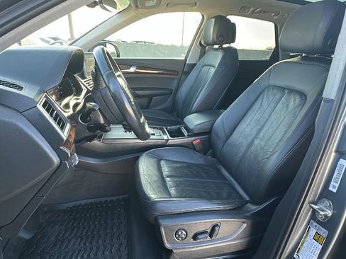 Used 2018 Audi Q5 2.0T Premium Plus w/ Premium Plus Package image 4
