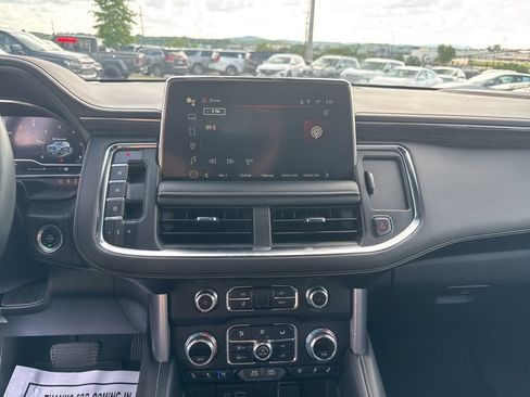 Used 2024 GMC Yukon XL SLT RWD image 12