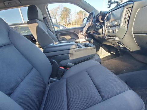 Used 2018 Chevrolet Silverado 1500 LT w/ All Star Edition image 4