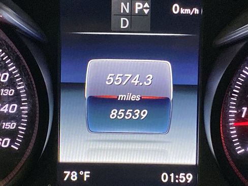 Used 2018 Mercedes-Benz C 300 4MATIC Sedan image 13