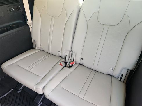 New 2026 Kia Sorento S image 20