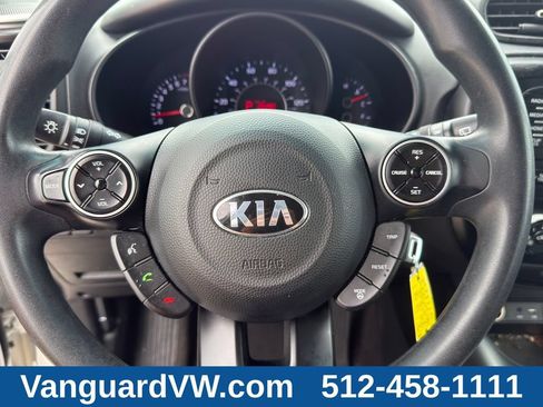 Used 2016 Kia Soul FWD image 20