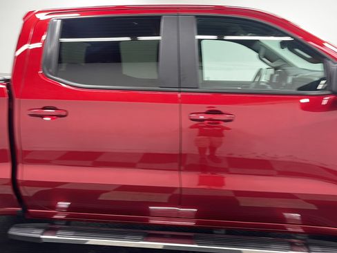 Used 2026 Chevrolet Silverado 1500 RST AWD/4WD image 18