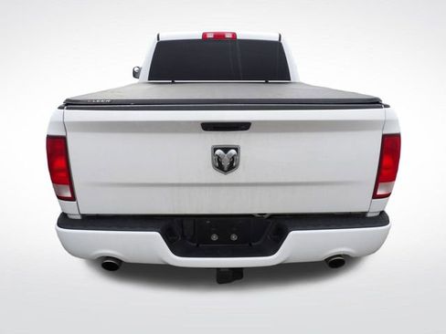 Used 2018 RAM 1500 Express image 16