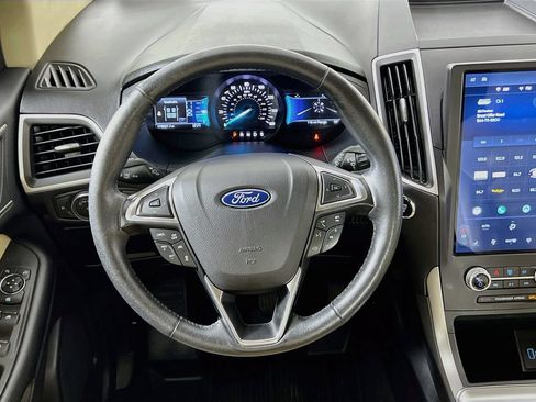 Certified 2022 Ford Edge SEL w/ Convenience Package AWD/4WD image 12