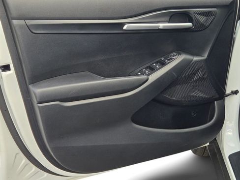 Certified 2026 Kia Seltos LX FWD image 14