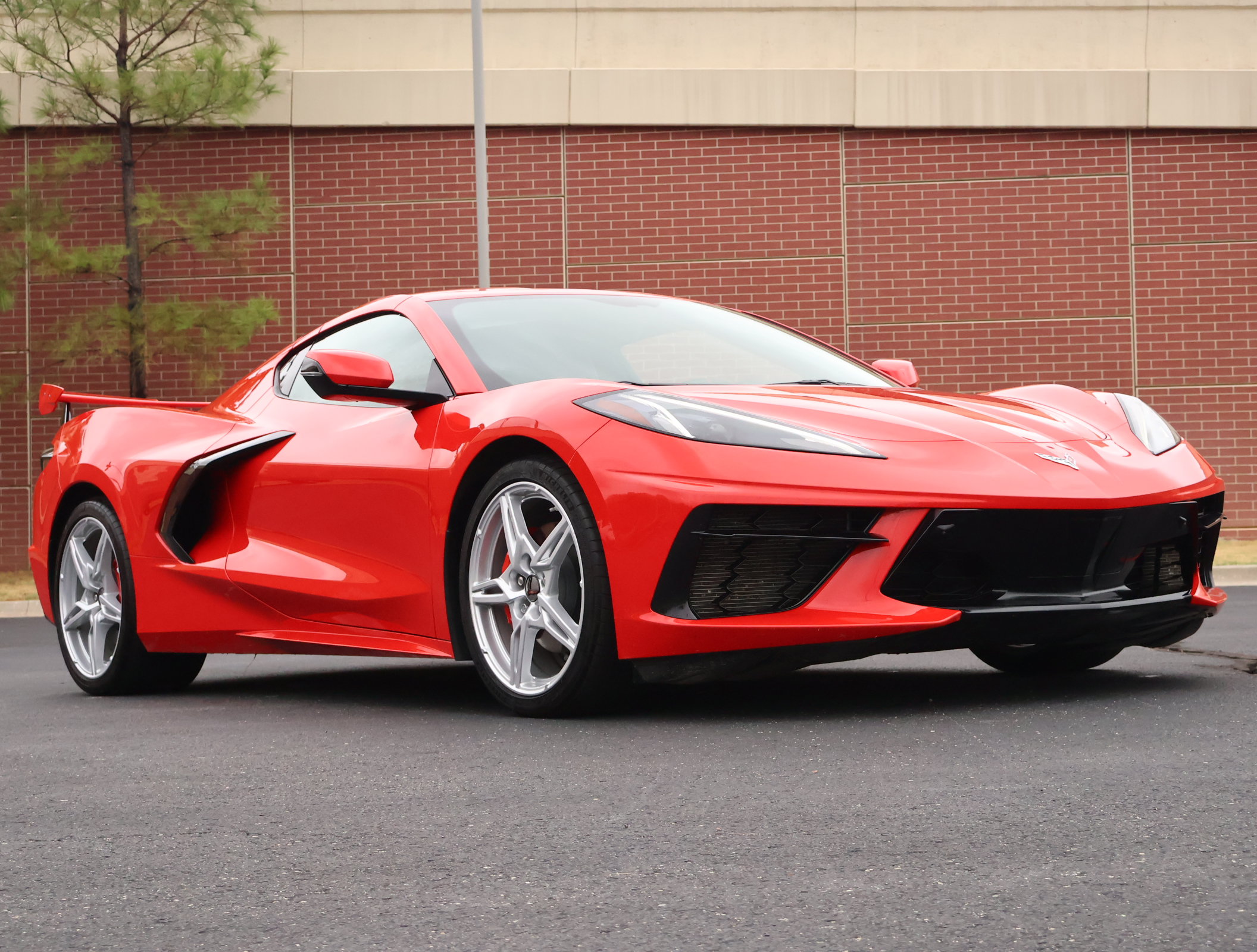 Used 2021 Chevrolet Corvette Stingray Premium Cpe w/ Engine Appearance Package RWD image 1