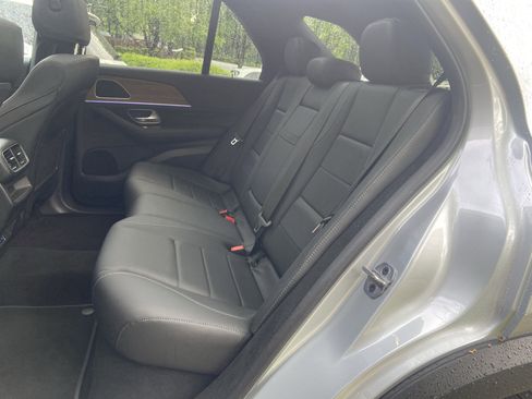 Certified 2025 Mercedes-Benz GLE 350 4MATIC image 40
