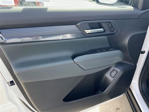 New 2026 GMC Terrain AT4 image 10