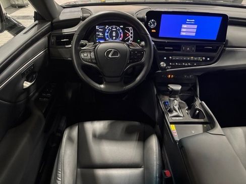 Used 2025 Lexus ES 350 w/ Premium Package image 13