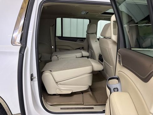 Used 2018 GMC Yukon XL Denali image 18