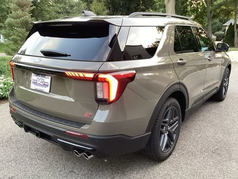 New 2027 Ford Explorer ST AWD/4WD image 11