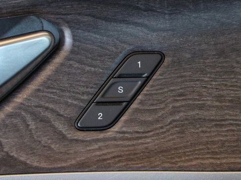 Used 2022 Jeep Grand Cherokee Limited 4xe image 29