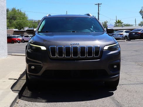 Used 2021 Jeep Cherokee Latitude Lux w/ Comfort/Convenience Group AWD/4WD image 16