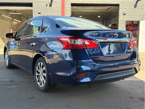 Used 2019 Nissan Sentra SV FWD image 3