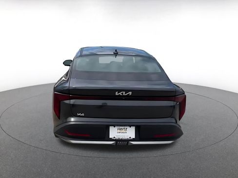 Used 2025 Kia K4 LXS image 12