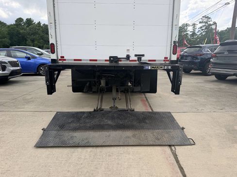 Used 2024 Isuzu NPR RWD image 22