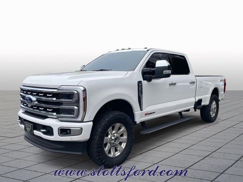 Used 2024 Ford F350 Platinum AWD/4WD image 3