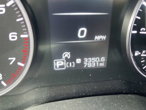 Used 2024 Subaru Crosstrek 2.5i Limited AWD/4WD image 19
