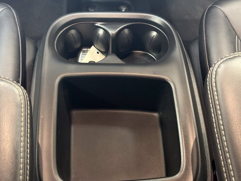 Used 2026 Chrysler Pacifica Select FWD image 18