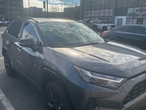 Used 2025 Toyota RAV4 XLE image 1