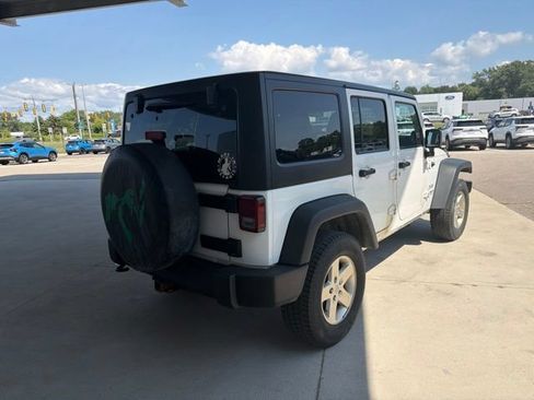 Used 2014 Jeep Wrangler Unlimited Sport w/ Quick Order Package 24S AWD/4WD image 5