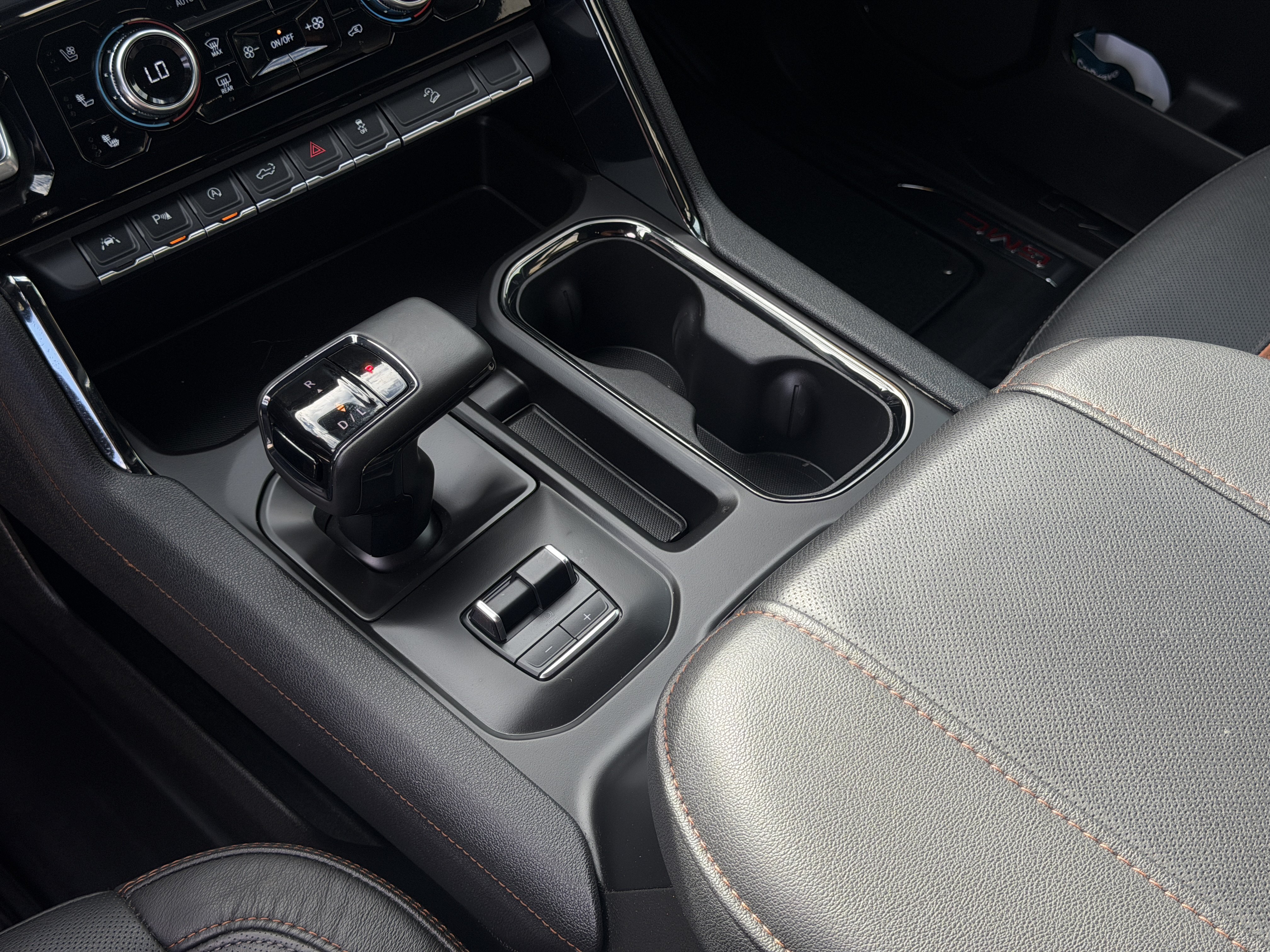 Certified 2023 GMC Sierra 1500 AT4 w/ AT4 Premium Package AWD/4WD image 27