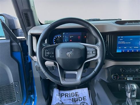 Used 2023 Ford Bronco Wildtrak image 12