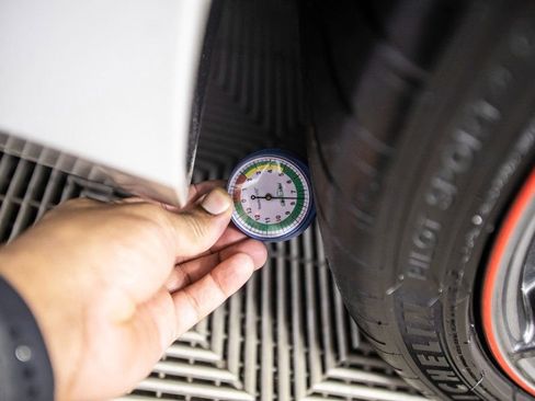 Used 2023 Chevrolet Corvette Stingray Premium Cpe w/ Z51 Performance Package image 35