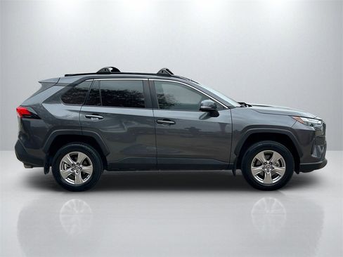 Used 2023 Toyota RAV4 XLE image 4