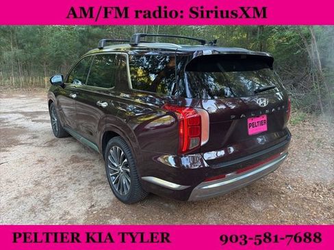 Used 2023 Hyundai Palisade Calligraphy image 11