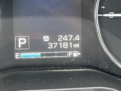 Used 2019 Subaru Crosstrek 2.0i Limited w/ Moonroof Package w/Navigation AWD/4WD image 27