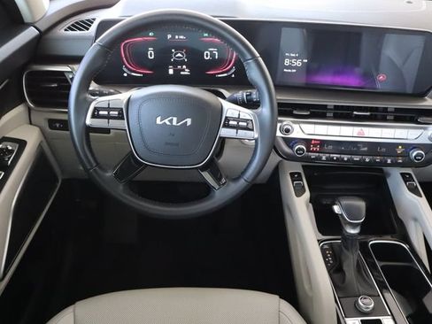 Used 2024 Kia Telluride S w/ S Sunroof Package FWD image 23