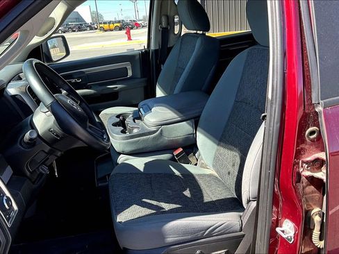 Used 2018 RAM 1500 Big Horn AWD/4WD image 17